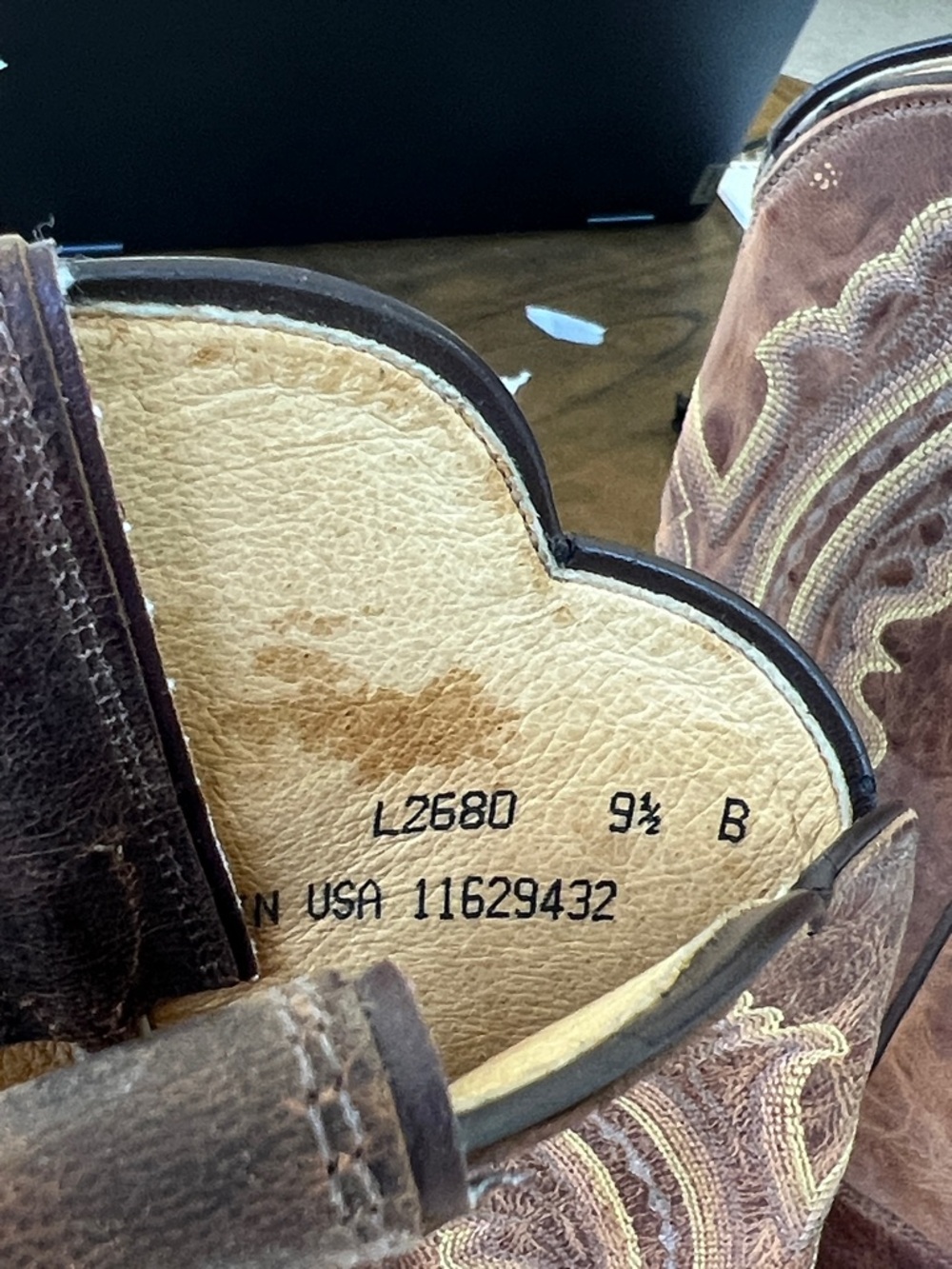 Women’s Justin Brown Western Leather Cowboy Boots - Picture 2 of 15